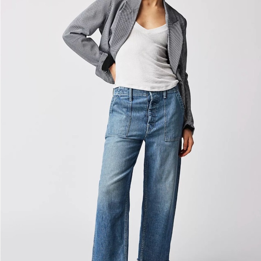PATCH POCKET PRIVATE ANKLE FRAY-army
MOTHER DENIM - Picture 4 of 11